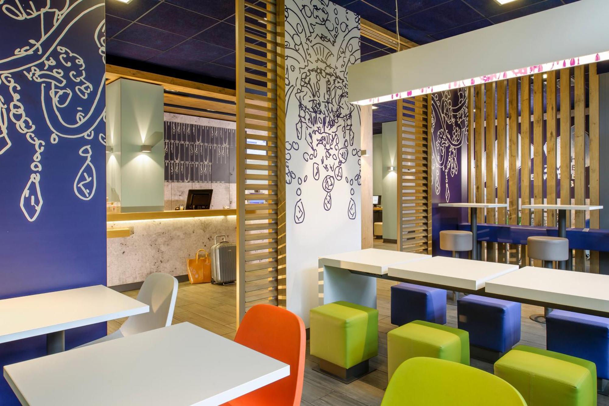 ไอบิส บัดเจ็ต เบอร์ลิน พอตส์ดาเมอร์ พลัทซ์ Hotel ภายนอก รูปภาพ